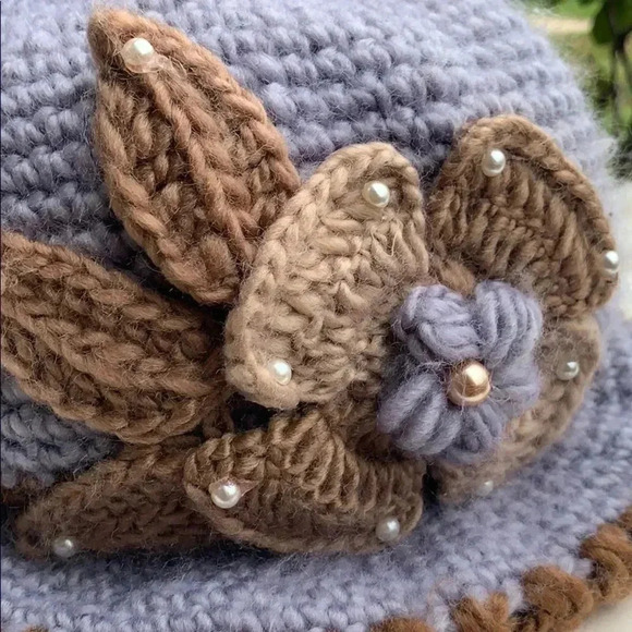 Knit Lavender Hat w/ Flower - Picture 3 of 6